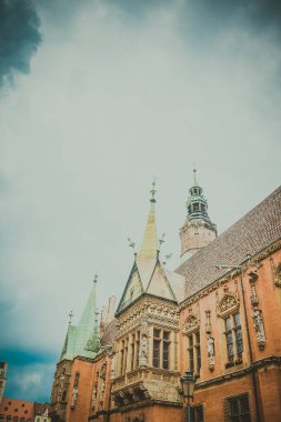 Wroclaw 'daki güzel pazar meydanı, güzel eski evler.