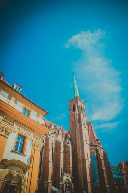 Eski Polonya şehrinin mimarisi. Pençe