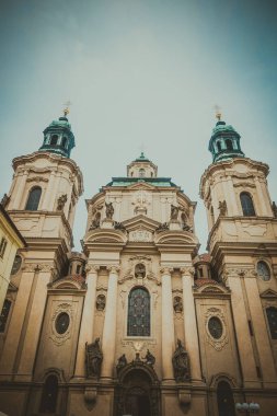 Güz Prag 'ın güzel sokakları ve mimarisi