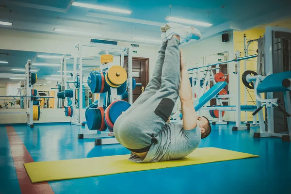 Man Går För Sport Gymmet — Stockfoto