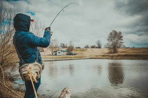 Pesca Alla Trota Sul Lago — Foto Stock