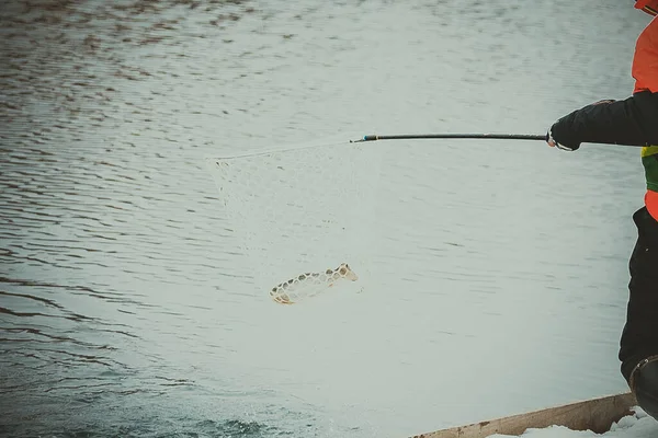 Forellenangeln Auf Dem See — Stockfoto