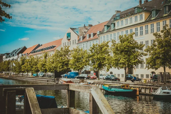 Copenhague Dinamarca Julio 2019 Famoso Christianshavn Con Coloridos Edificios Barcos — Foto de Stock
