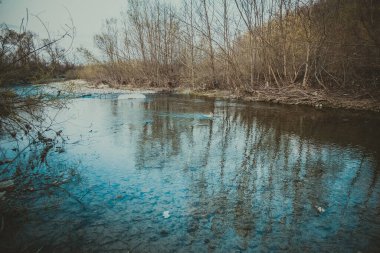 Dağların ve nehirlerin güzel doğası