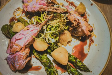 Sebzeli ızgara dana eti.