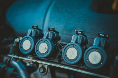 motorlu araç koyu arkaplan