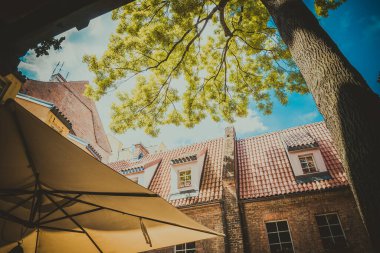 Eski Polonya şehrinin mimarisi. Pençe