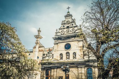 Muhteşem kış Lviv mimarisi ve sokakları