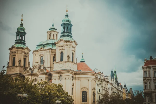 Güz Prag 'ın güzel sokakları ve mimarisi