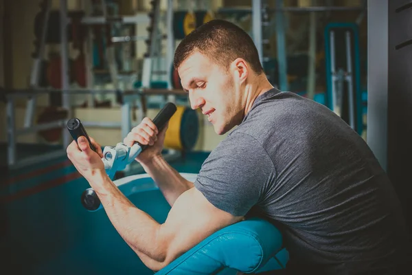 Een Man Traint Sportschool Fitness Sport Gezondheid — Stockfoto