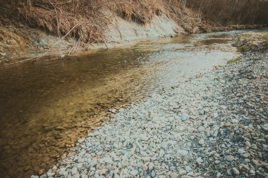 Dağların ve nehirlerin güzel doğası
