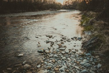 Dağların ve nehirlerin güzel doğası