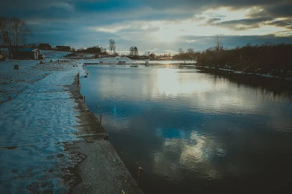 Pike Rybaří Jezeře Rybolovná Rekreace — Stock fotografie