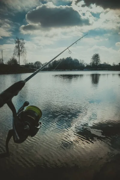 Pesca Del Luccio Sul Lago — Foto Stock