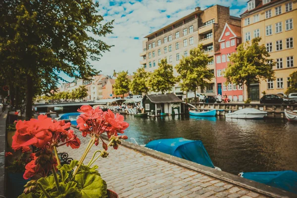 Copenhaga Dinamarca Julho 2019 Famoso Christianshavn Com Edifícios Coloridos Barcos — Fotografia de Stock