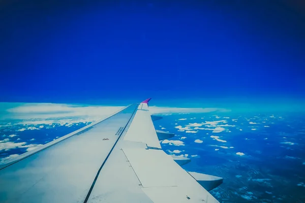 Vista Desde Ventana Del Avión Ala —  Fotos de Stock