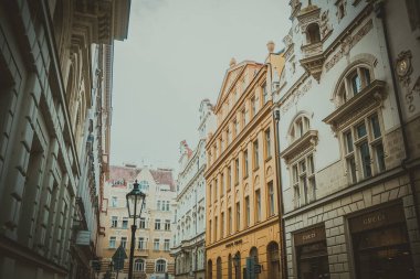 Güz Prag 'ın güzel sokakları ve mimarisi