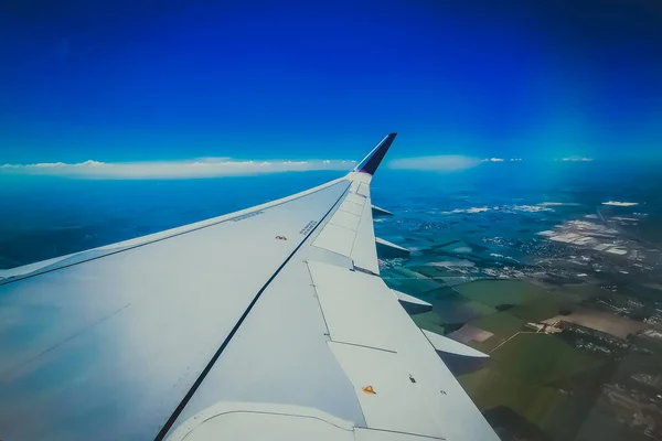 Blick Aus Dem Flugzeugfenster Flügel — Stockfoto