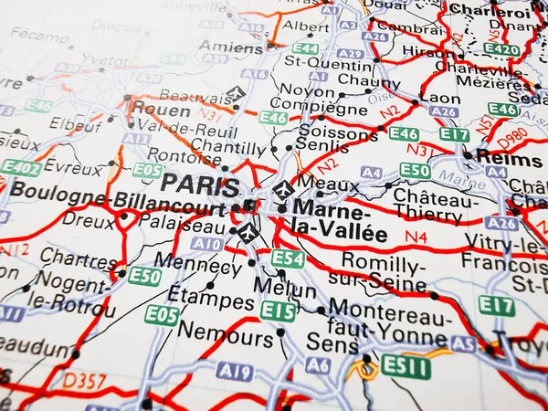 Pariisi Euroopan Tiekartalla — kuvapankkivalokuva