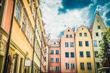 Eski Polonya şehrinin mimarisi. Pençe