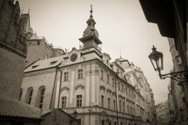 Güz Prag 'ın güzel sokakları ve mimarisi