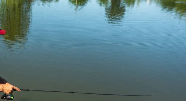 Pesca Lago Descanso Fuera Ciudad — Foto de Stock