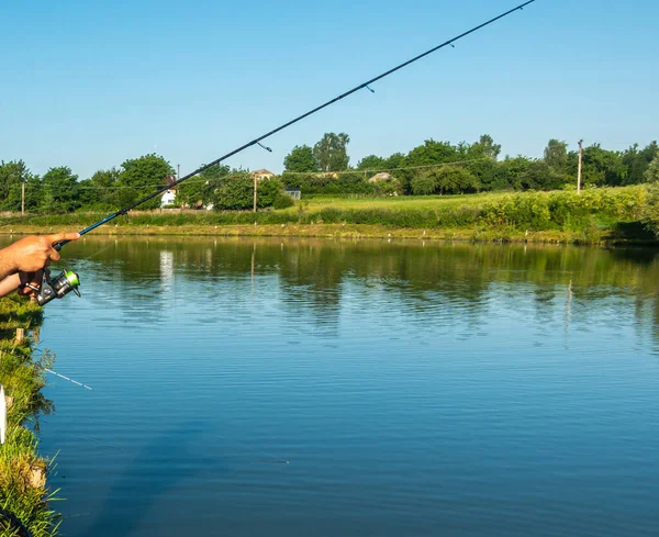 Pesca Lago Descanso Fuera Ciudad — Foto de Stock