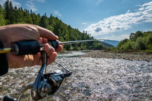 Pesca Truchas Río Montaña — Foto de Stock