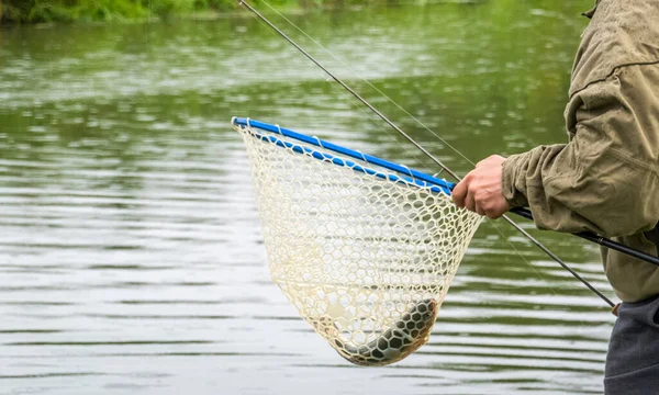 Pesca Lago Descanso Fuera Ciudad —  Fotos de Stock