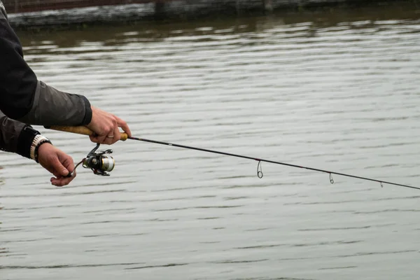 Pesca Lago Descanso Fuera Ciudad — Foto de Stock