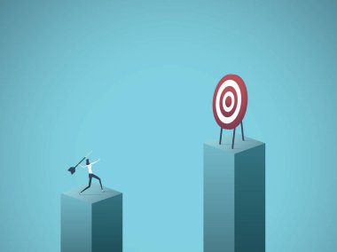 İş hedefi ve strateji vektörü kavramı. İş kadını hedefe dart atıyor. İş hedefleri, hedefler, misyon, fırsat ve meydan okumanın sembolü.