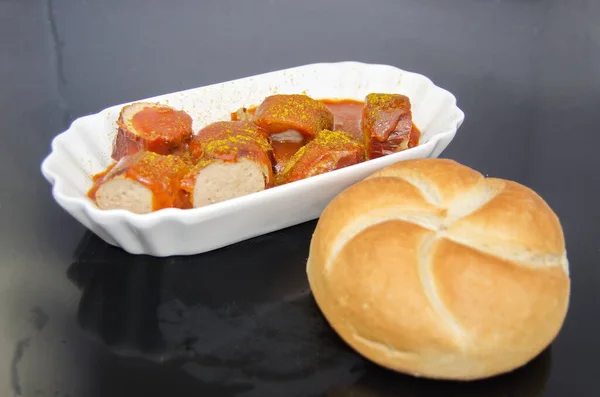 Porción Currywurst Mit Broetchen Bun — Foto de Stock