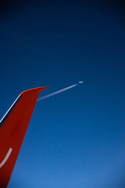 Voando Para Outro País Viajando Avião Primeiro Voo Chão Para — Fotografia de Stock
