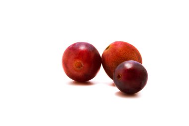 Kırmızı üzümlerin arka planı yakın plan izole fotoğrafçılık.