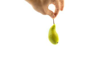Beyaz arka planda elle izole edilmiş armut