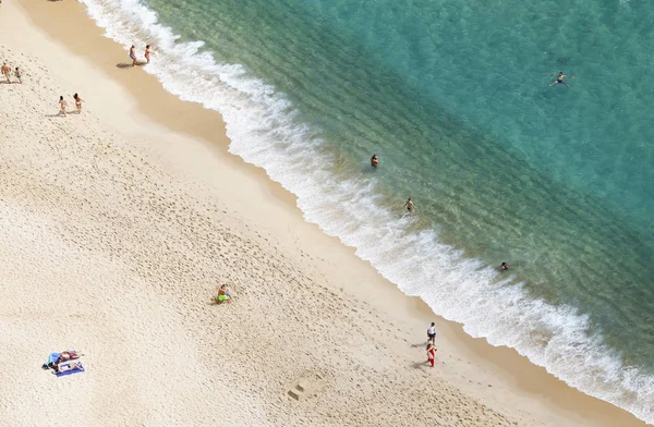 Nazare Leiria Portugalia Lipca 2019 Turyści Korzystają Plaży Nazare Punktu Obrazy Stockowe bez tantiem