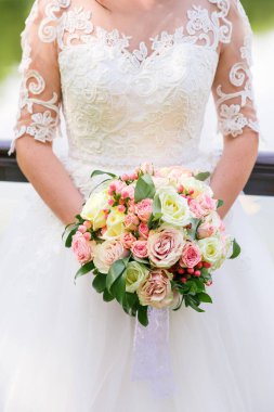 Güzel gelin buketi. Düğün konsepti, gelenekler