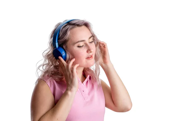 Blonde Curly Hair Pink Shirt Happy Young Lady Blue Headphones — Stock Photo, Image