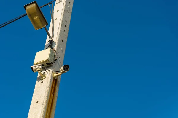 Câmeras Cctv São Instaladas Postes Elétricos Segurança — Fotografia de Stock