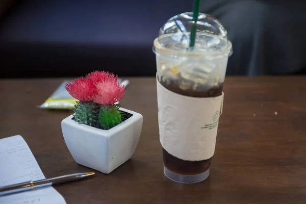 Eiskaffee Auf Dem Tisch Café — Stockfoto