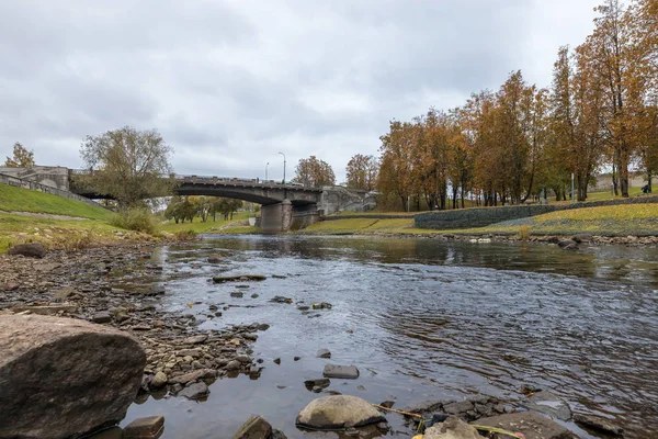 Pskov Octubre Las Orillas Del Río Pskova Kremlin Pskov Catedral —  Fotos de Stock