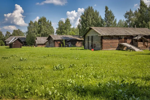 Das Museum Für Holzarchitektur Unter Freiem Himmel Altes Traditionelles Russisches — Stockfoto