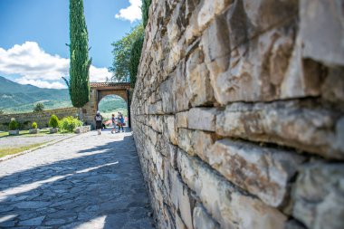 Bir Ortodoks manastırında taş duvar