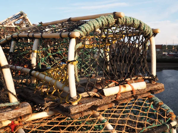 akşam güneşinde balık kapanı