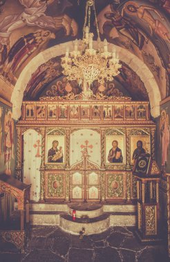 Kos, Yunanistan - 25 Eylül 2015: Yunan Ortodoks kilise iç Kos Adası, Yunanistan.