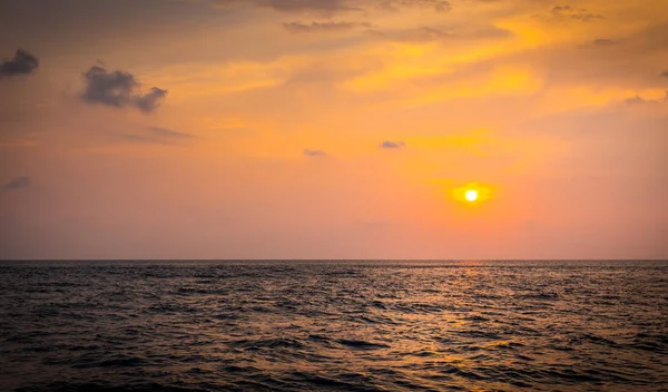 Indah Matahari Terbenam Atas Laut India Maladewa — Stok Foto