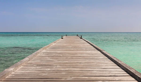 Wooden Jetty Turquoise Water Indian Ocean Maldives — Stock Photo, Image