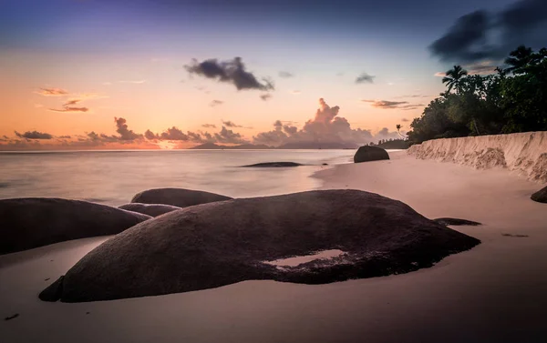 Mystischer Morgen Strand Der Silhouette Insel Seychellen — Stockfoto