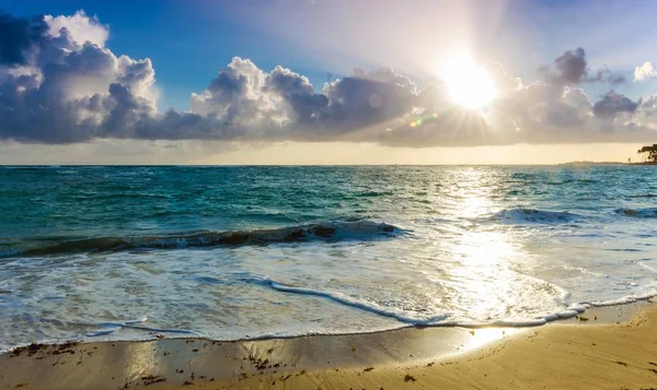 Bella Mattinata Sulla Spiaggia Dei Caraibi Repubblica Dominicana — Foto Stock