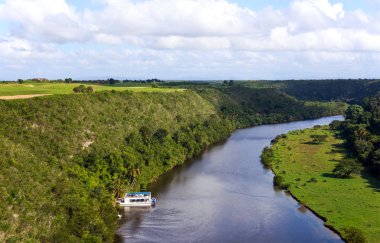 Dominik Cumhuriyeti ülkesindeki Casa de Campo Nehri'nin havadan görünümü